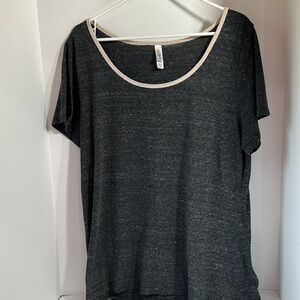 Lularoe heathered gray short sleeve shirt size 2XL modest
